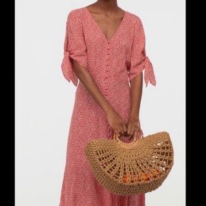 Super cute H&M dress